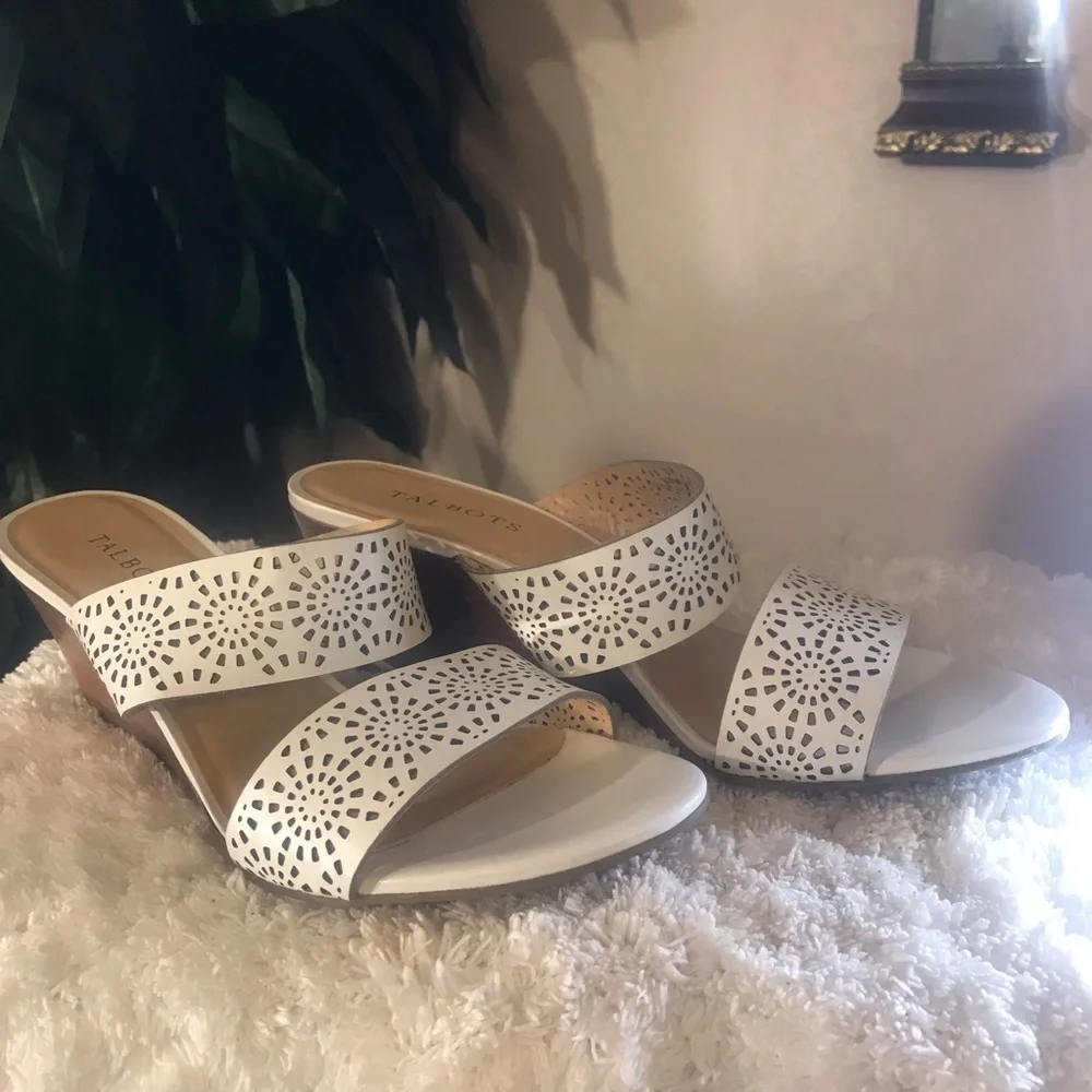 Talbots - Picture 9 of 16